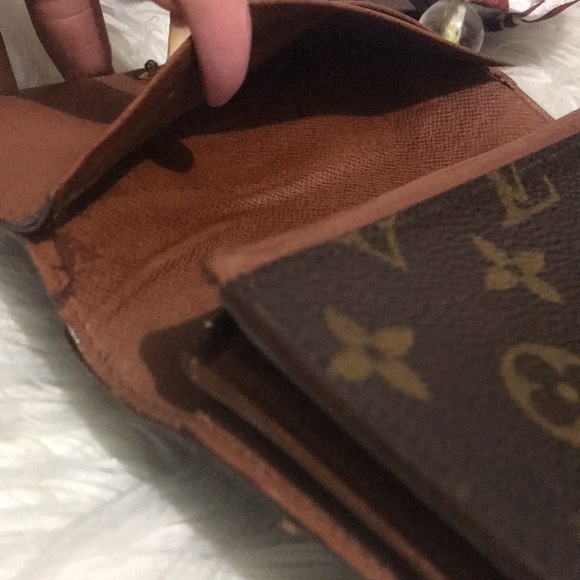 🚨SOLD🚨Authentic Louis Vuitton Monogram Tresor - Picture 9 of 16